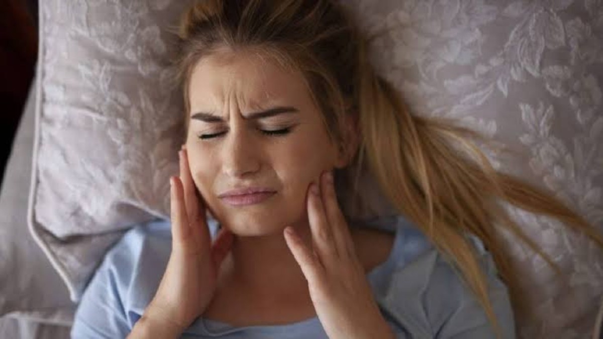 आपको भी है जबड़ें के किटकिटाने की समस्या? तो जानिए क्या हैं इसके कारण…