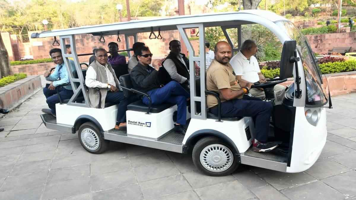 अयोध्या को CM योगी ने दी बड़ी सौगात, धाम में आने वाले पर्यटकों को मिलने वाली है ये खास सुविधा…