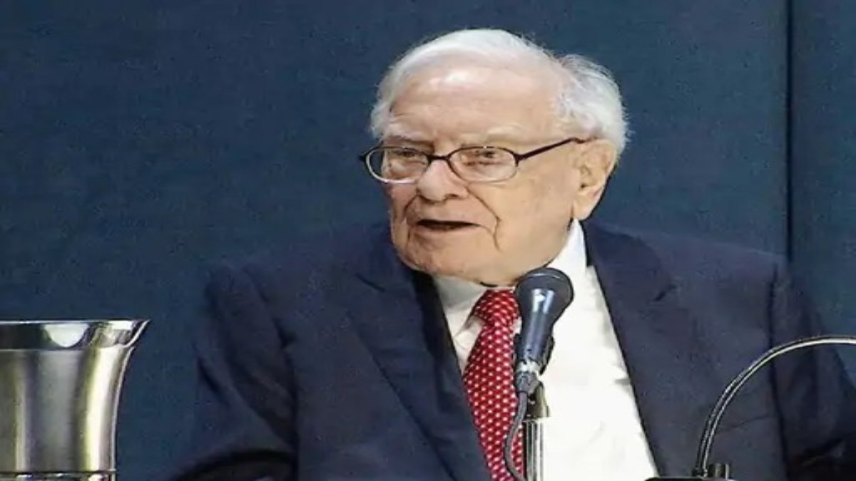 Warren Buffett Apple Deal: अरबपति वॉरेन बफे ने एप्पल को बेची हिस्सेदारी, जानिए डीटेल