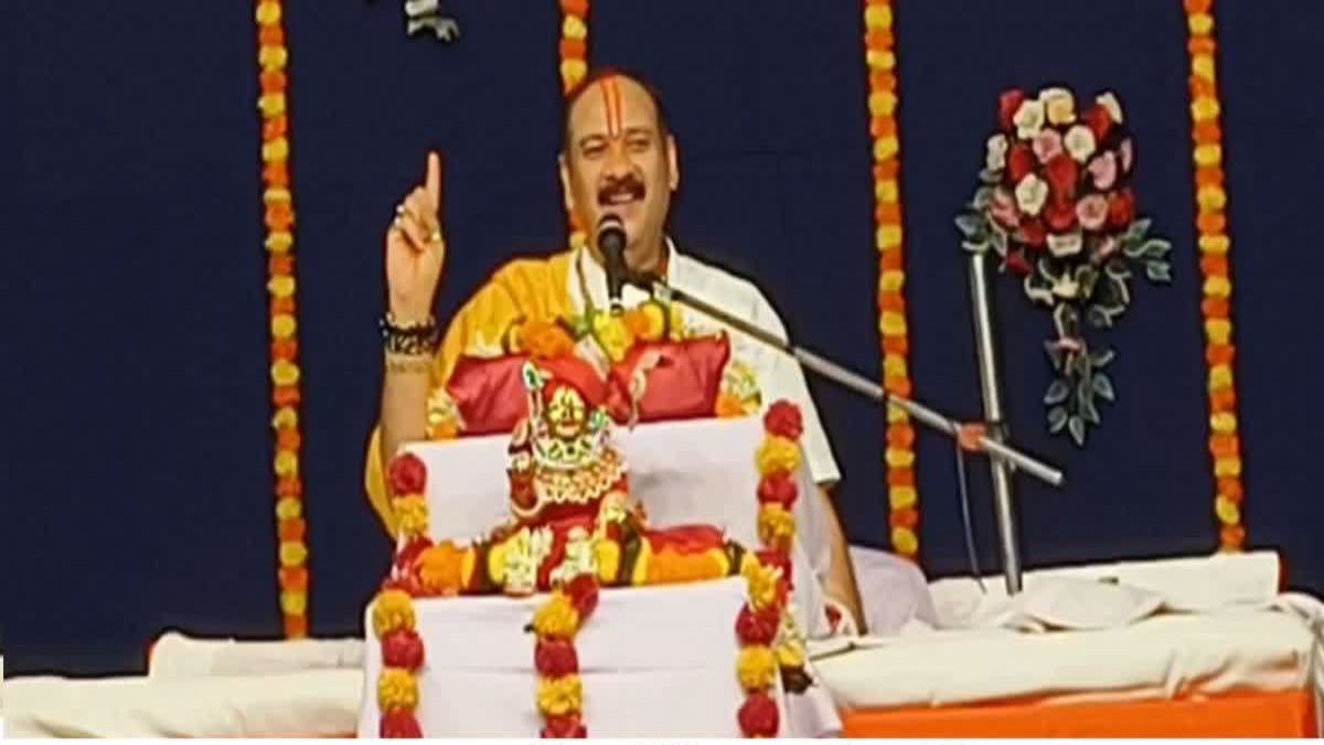 पंडित प्रदीप मिश्रा के आयोजन में पास की कालाबाजारी, श्रद्धालुओं को 2-2 हजार में बेचा जा रहा पास, ऑडियो वायरल …