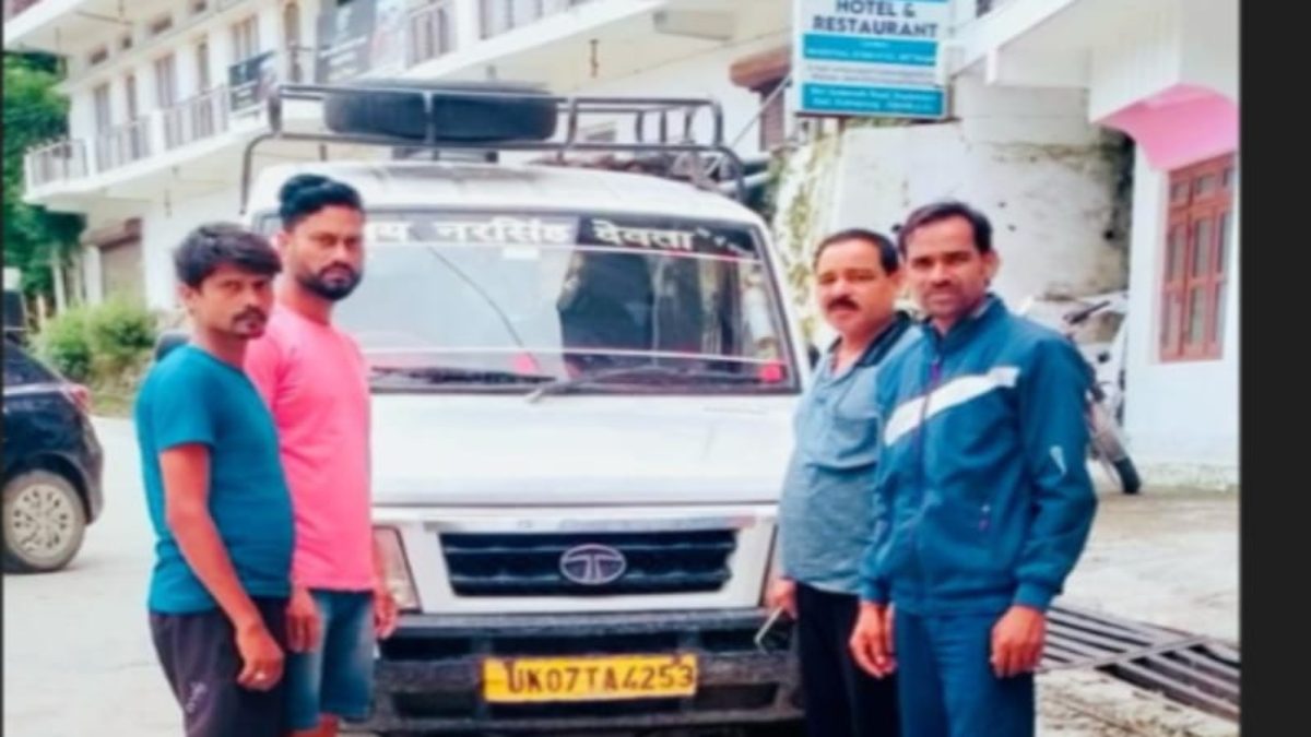 भूस्खलन से तबाह हुआ केदारनाथ का ट्रेक रूट, ओडिशा के 4 तीर्थयात्री फंसे, सेना ने सुरक्षित बाहर निकाला