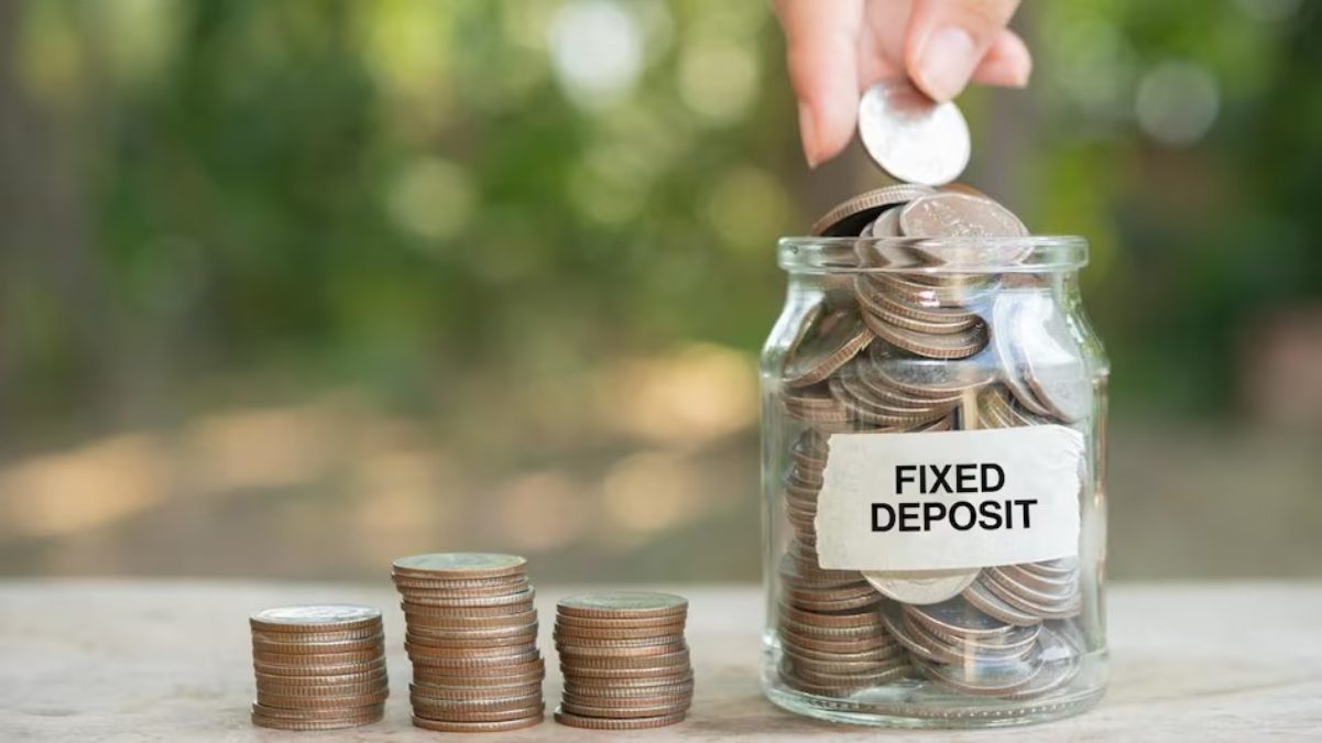 Bank FD Interest Rates Hikes: इस बैंक ने फिक्स्ड डिपॉजिट पर बढ़ाया ब्याज दर, जानिए कितना मिलेगा मुनाफा ?
