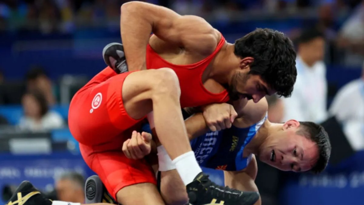 Paris Olympics 2024: कुश्ती के सेमीफाइनल में पहुंचे अमन सहरावत, अंशु मलिक की प्री क्वार्टर फाइनल में हार, हॉकी और जैवलिन में पदक की उम्मीद