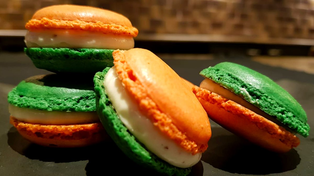 इस Independence Day अपने परिवार के लिए बनाएं Tricolor Macaroons Cookies, सुबह ध्वजारोहण के बाद चाय के साथ ले सकते हैं इसका आनंद…