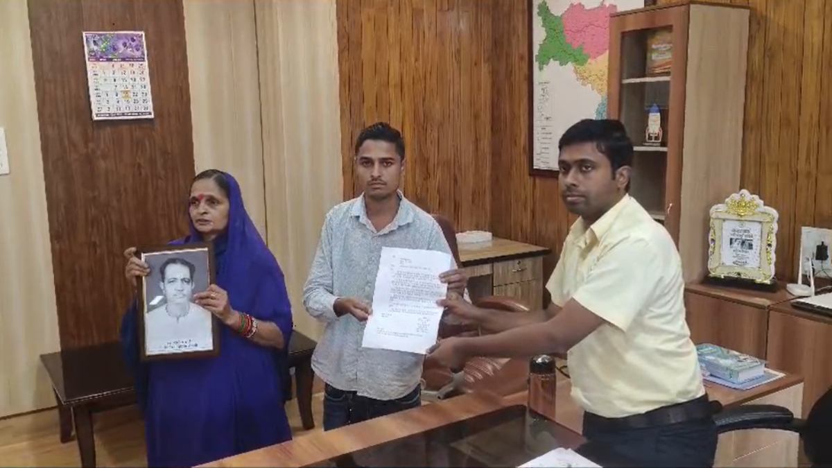 शासन की दी गई जमीन पर नहीं मिल रहा कब्जा, स्वतंत्रता संग्राम सेनानी के परिवार ने दी आमरण अनशन की चेतावनी