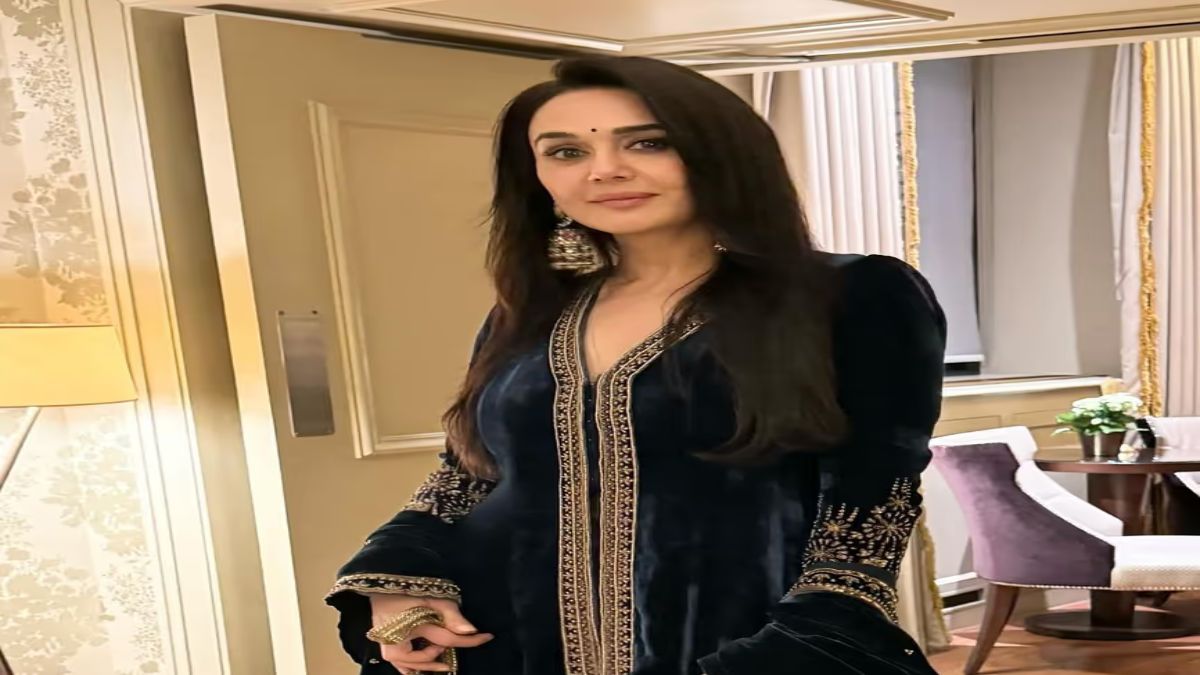Kolkata Doctor Murder Case : सोशल मीडिया पर आग बबूला हुई Preity Zinta, कहा – जो बलात्कार करता है, वो चेहरा छिपा लेता है …