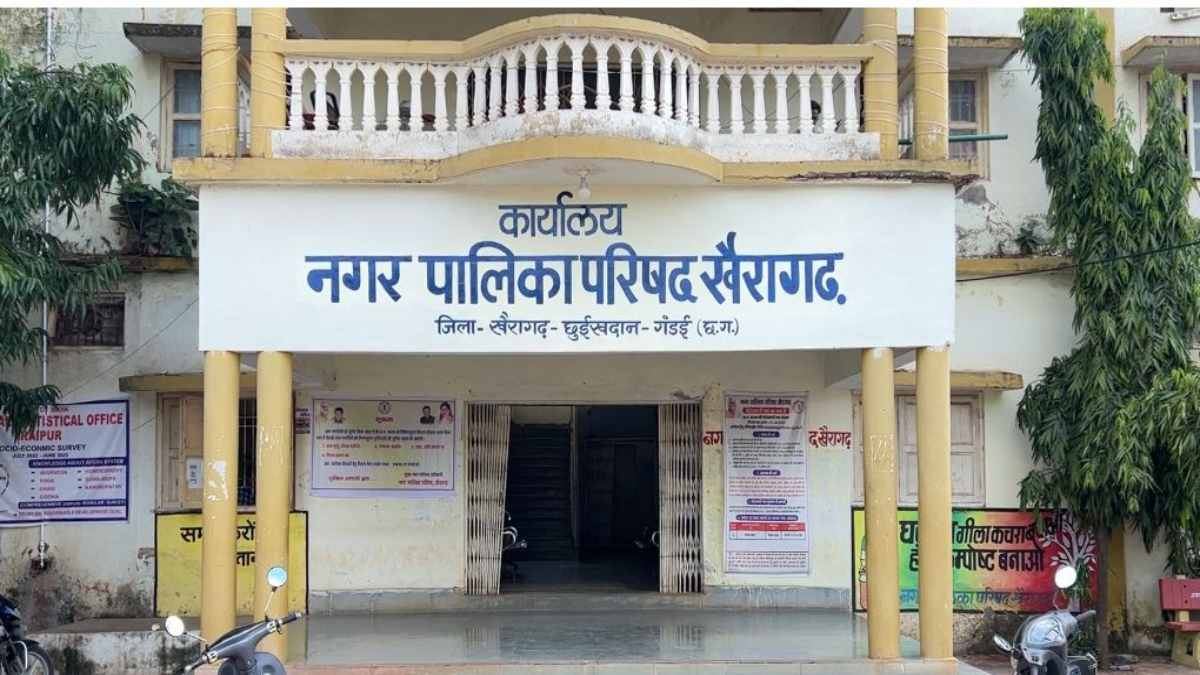 खबर का असर: बिना सामान खरीदे लाखों के भुगतान का मामला, जांच के बाद तत्कालीन सीएमओ निलंबित
