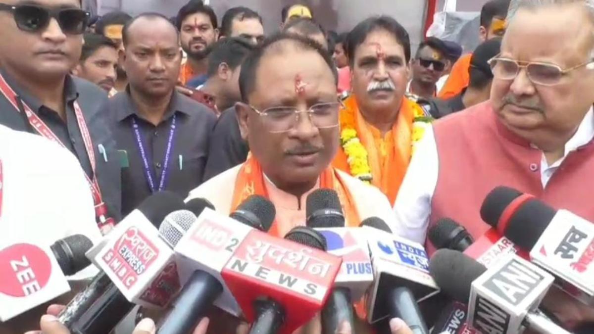 विधायक देवेंद्र यादव की गिरफ्तारी पर गरमाई सियासत : मुख्यमंत्री साय ने कहा- कोई राजनीतिक षड्यंत्र नहीं, देवेंद्र छोटा-मोटा आदमी नहीं है