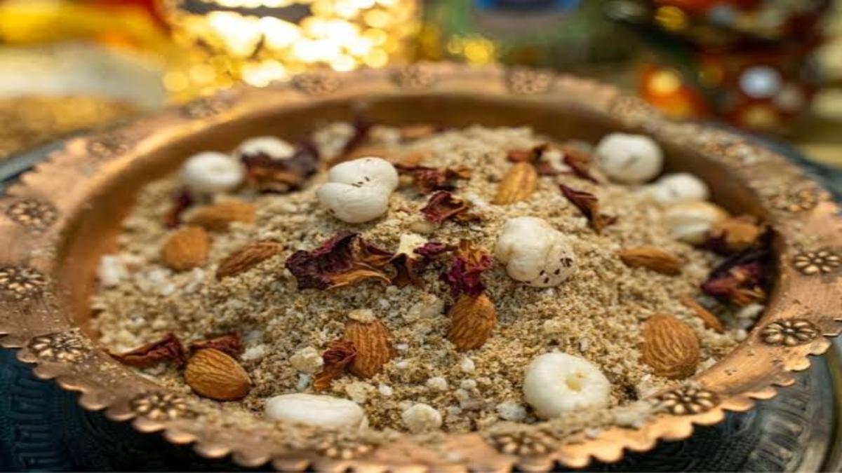 जन्माष्टमी रेसिपी : कृष्ण भगवान को लगाएं अपने हाथों से बने पंजरी का भोग, यहां देखें रेसिपी