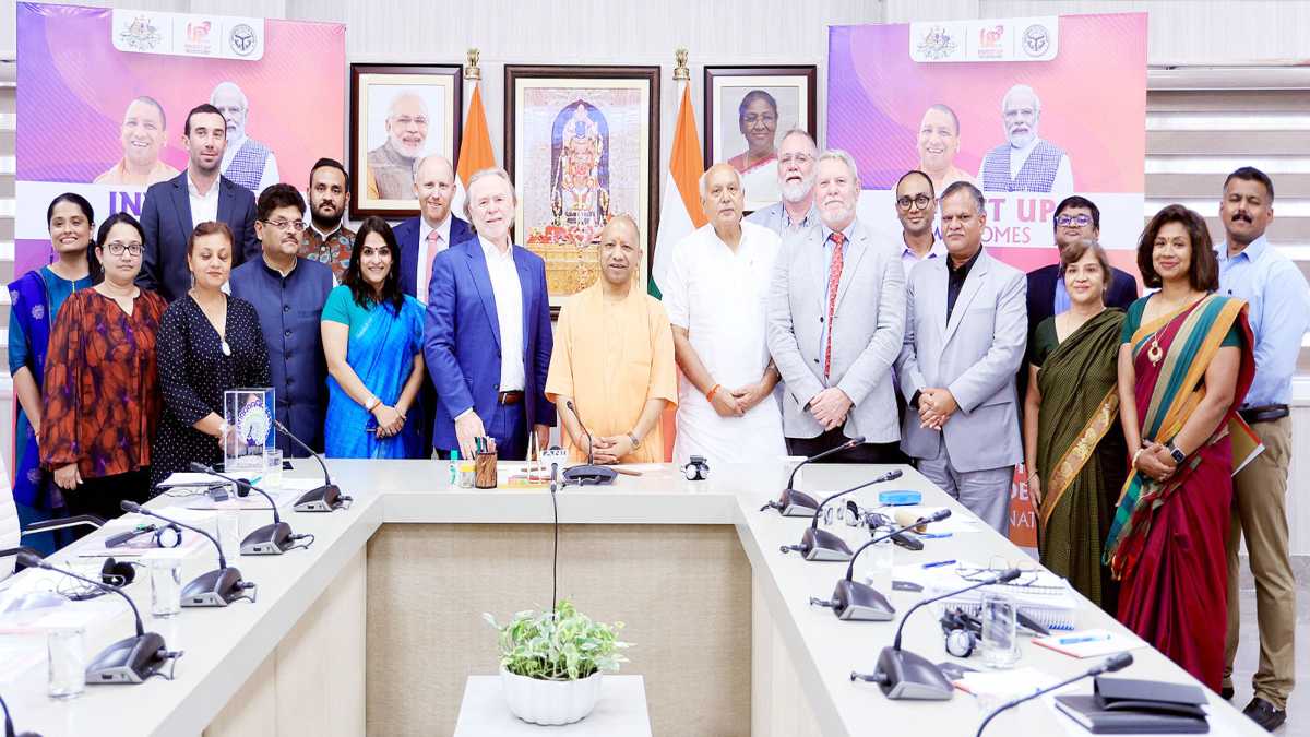 ऑस्ट्रेलियाई राजनयिक फिलिप ग्रीन ने CM योगी से की मुलाकात, यूपी में बड़े निवेश की तैयारी, तकनीकी सहयोग से भी मिलेगी मजबूती