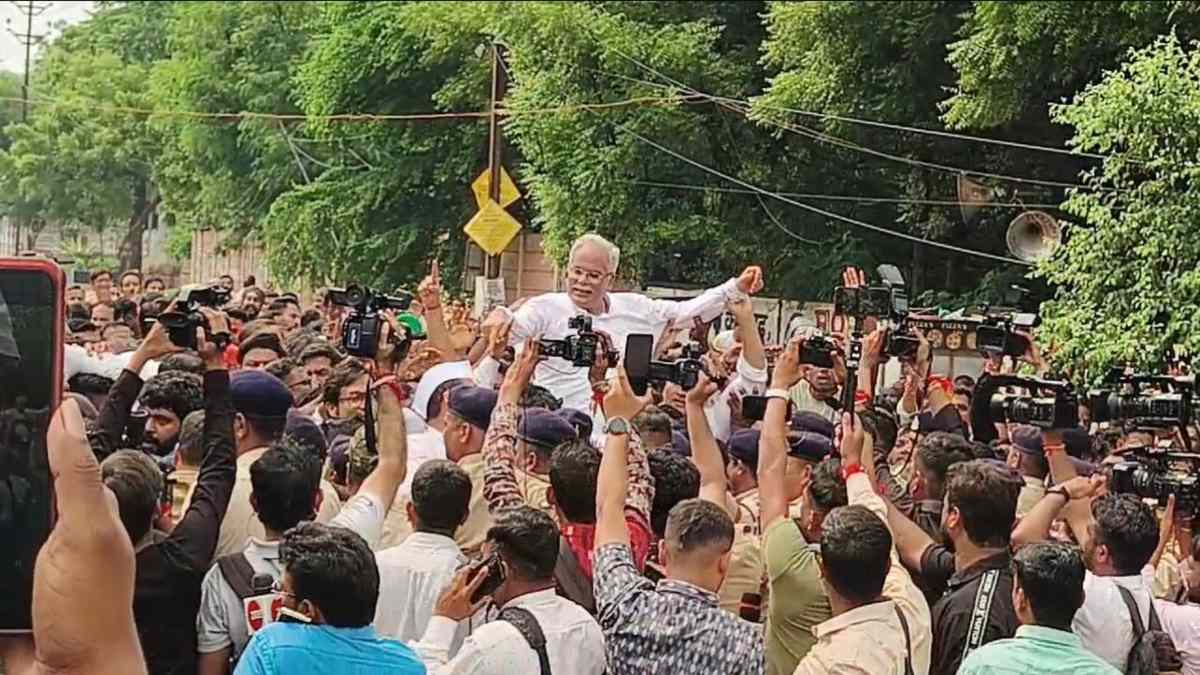 VIDEO : कांग्रेस का केंद्र सरकार के खिलाफ हल्लाबोल, ईडी दफ्तर का किया घेराव, पुलिस के साथ झूमाझटकी
