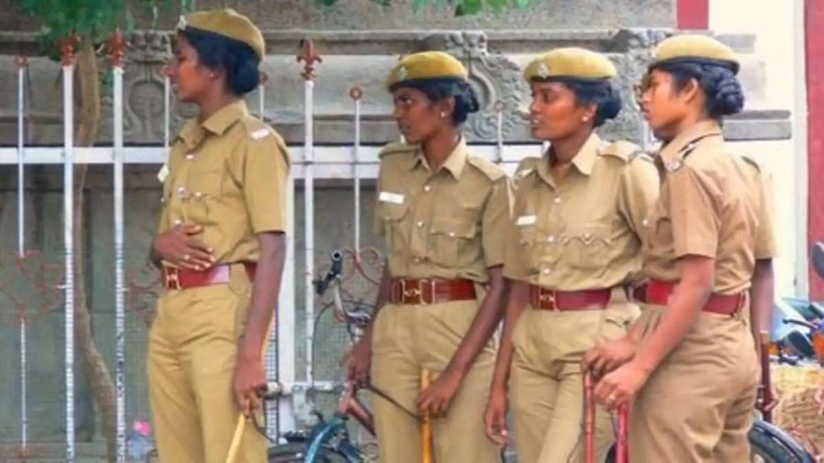 यूपी में नौकरी की मारामारी: सिपाही भर्ती के लिए 15 लाख महिलाओं ने किया आवेदन, मात्र इतने पदों पर होनी है भर्ती