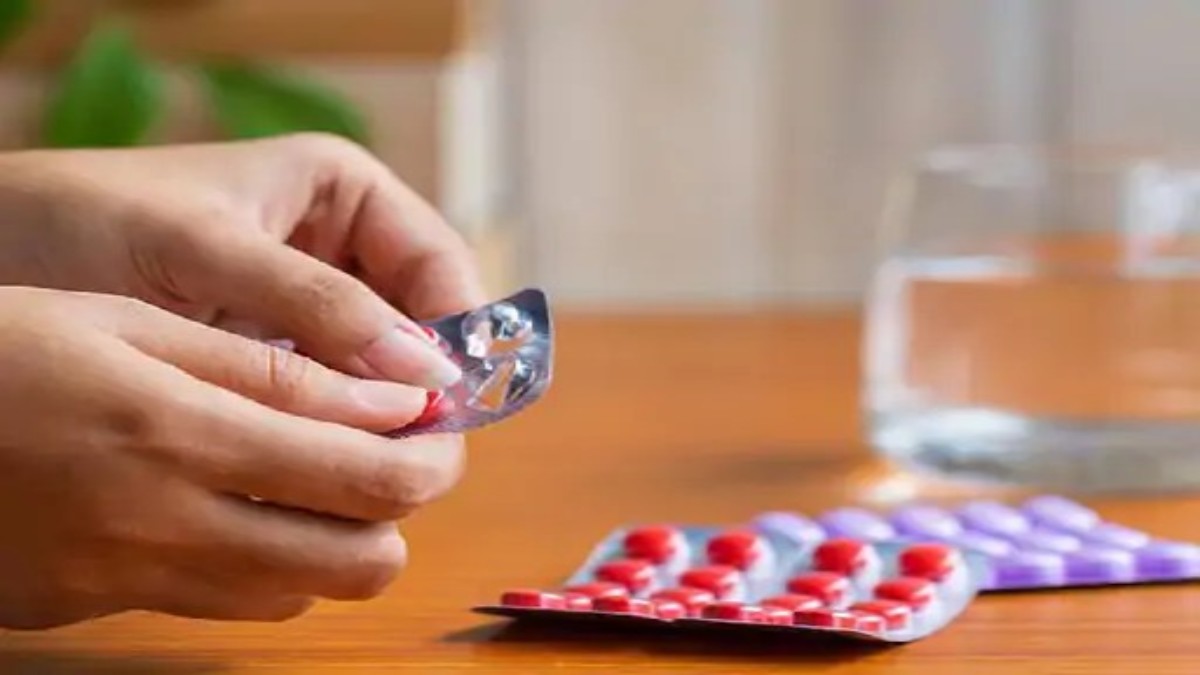 156 Drug Combinations Banned: कॉम्बिनेशन दवाओं पर चला सरकारी डंडा, 156 फिक्स्ड डोज ड्रग बैन