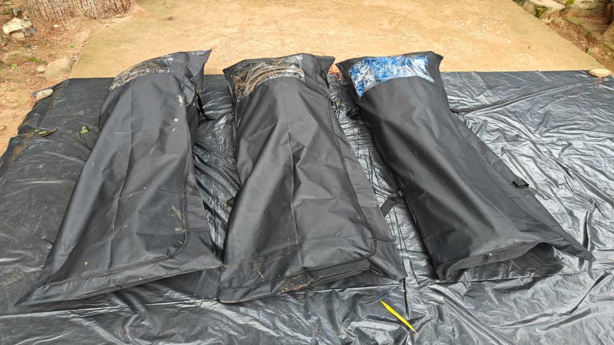 मुठभेड़ में 18 लाख की 3 ईनामी महिला नक्सली ढेर, पुलिस ने की शिनाख्ती, बीजीएल लांचर और विस्फोटक सामग्री भी जब्त