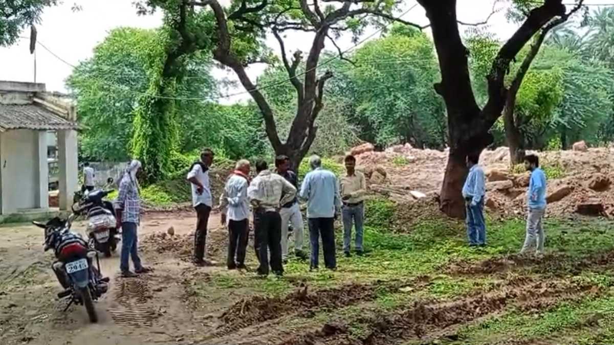 शिक्षिका ने फांसी लगाकर की खुदकुशीः सुसाइड नोट में पति का जिक्र, एक साल पहले हुई थी शादी