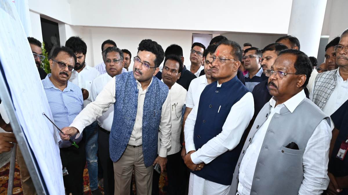 सीएम साय ने शहीद वीर नारायण सिंह संग्रहालय का किया निरीक्षण, 45 करोड़ की लागत से बन रहा म्यूजियम