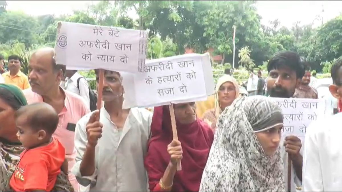 निगम जनसुनवाई में हंगामाः सीवर चैंबर में गिरने से मौत मामले में ठेका कंपनी और सुपरवाइजर पर नहीं हुई FIR, जांच रिपोर्ट में आरोप सिद्ध