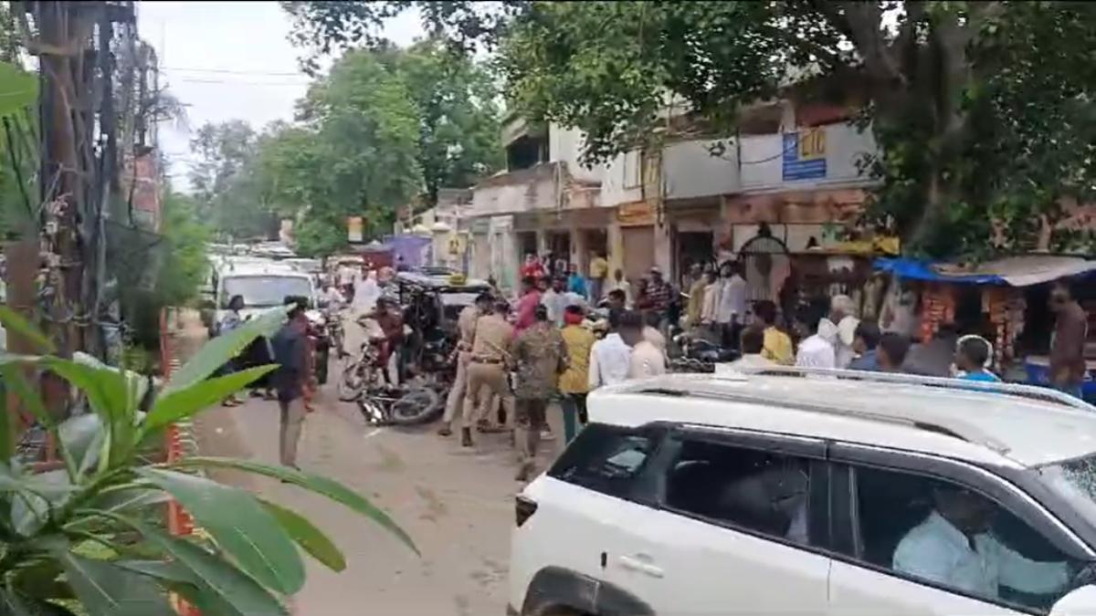 Big breaking: पीसीसी चीफ जीतू पटवारी के जाते ही युवा कांग्रेस नेता को मारी गोली, मची अफरा-तफरी