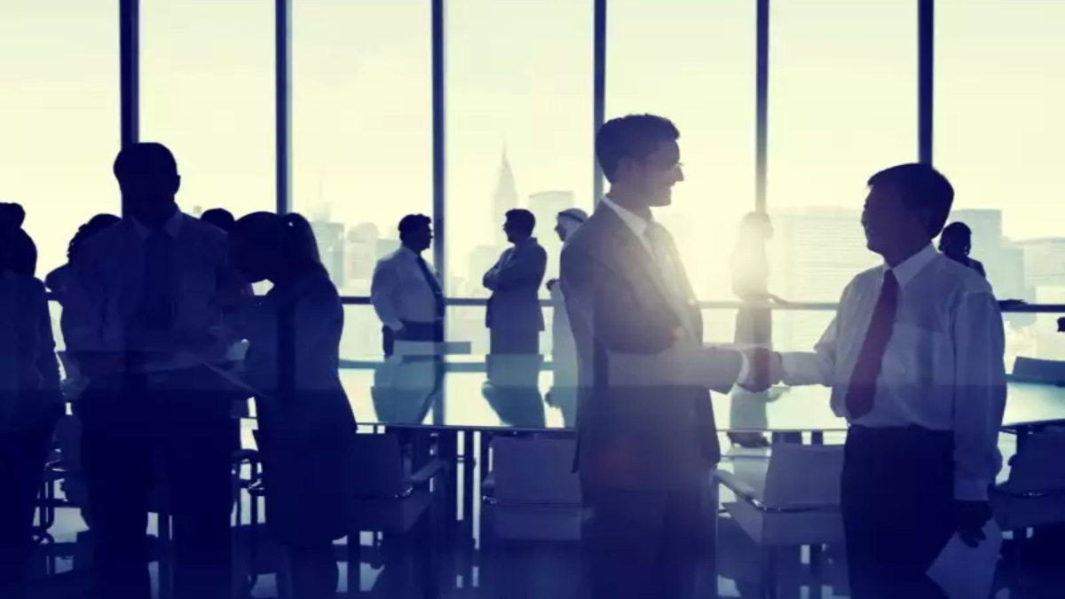 Private Employees : प्राइवेट कर्मियों को सरकार की चेतावनी ! अगर ऐसा करते पाए गए तो हो जाएगी छुट्टी