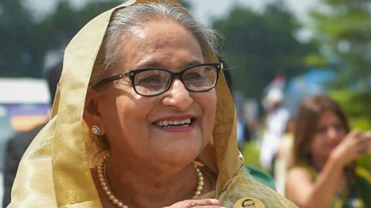 Sheikh Hasina : हिंडन एयरबेस पर उतरीं शेख हसीना, यहां से सीधे जाएंगी दिल्ली