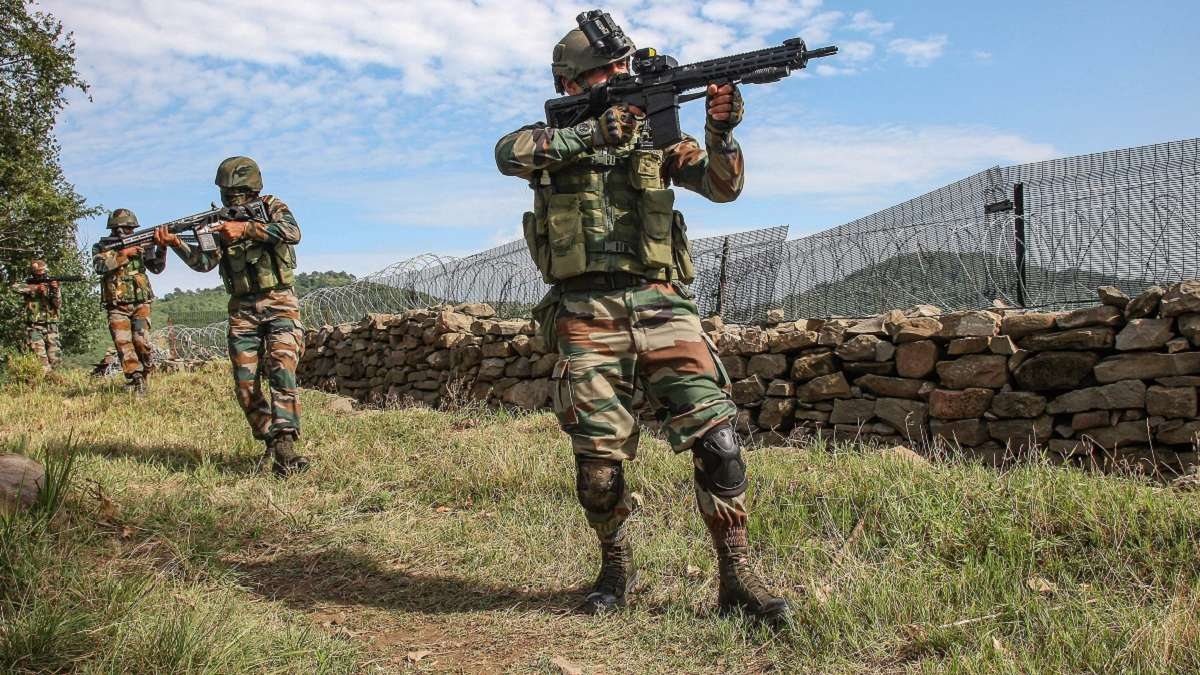 भारतीय सीमा पर पाकिस्तानी घुसपैठ को पुलिस ने दागी गोली, जवानों ने पहले ही दी थी चेतावनी