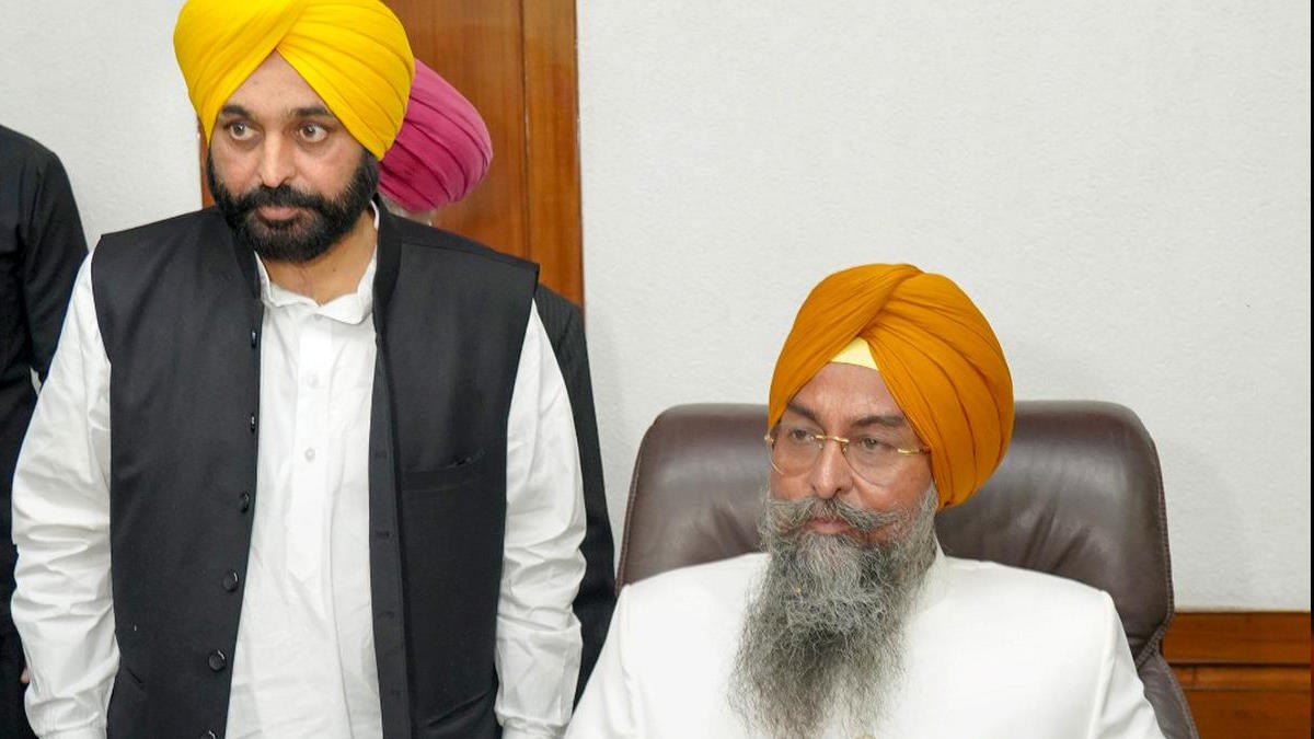 Punjab News: सीएम मान के बाद अब स्पीकर को विदेश जाने के लिए केंद्र से नहीं मिली मंजूरी…