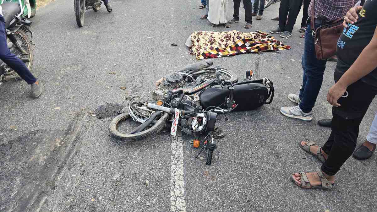 स्वास्थ्य विभाग के कर्मचारी की मौत: ट्रक ने बाइक को मारी टक्कर, मौके पर ही तोड़ा दम