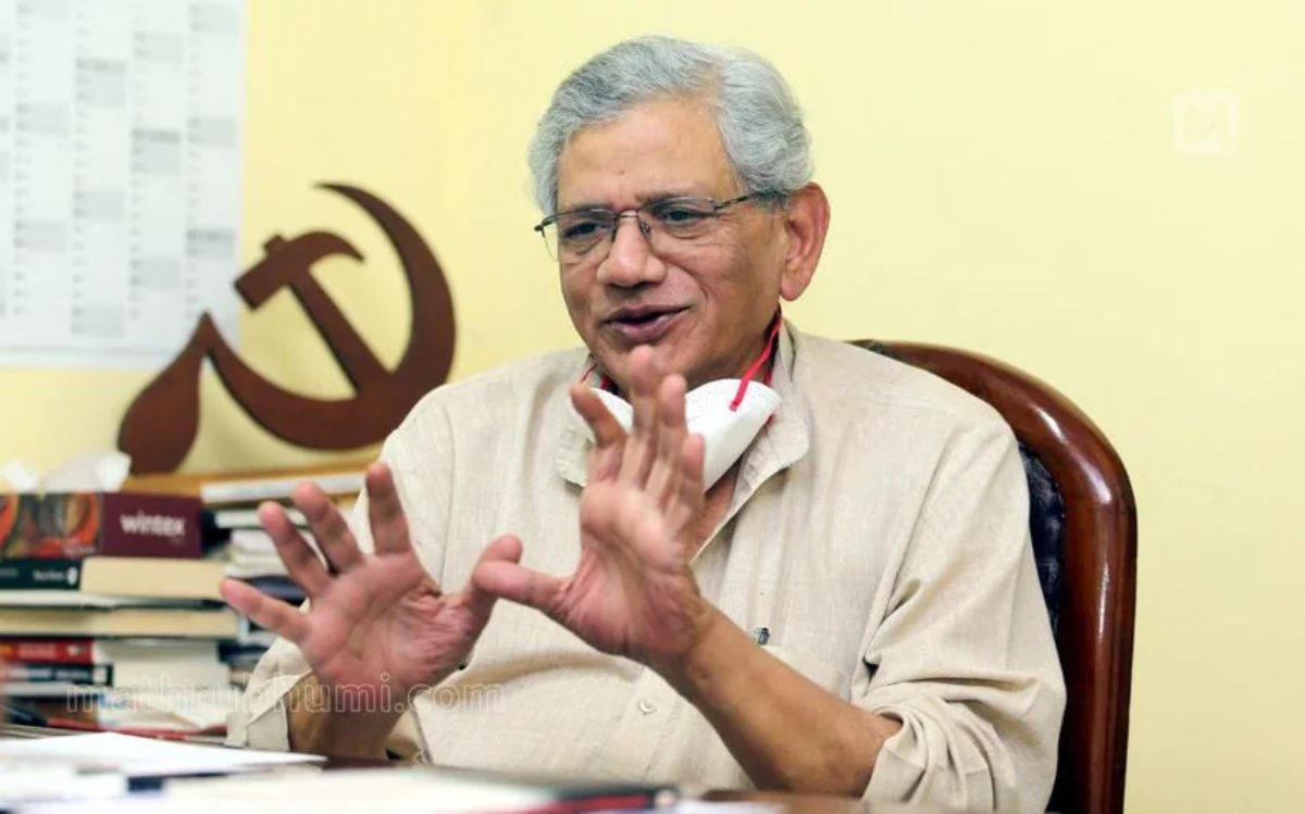 Sitaram Yechury: वामपंथी राजनीति का मुख्य चेहरा ‘सीताराम येचुरी’, 5 दशकों तक ‘लाल झंडे’ को रखा बुलंद, जानें इनकी 10 खास बातें