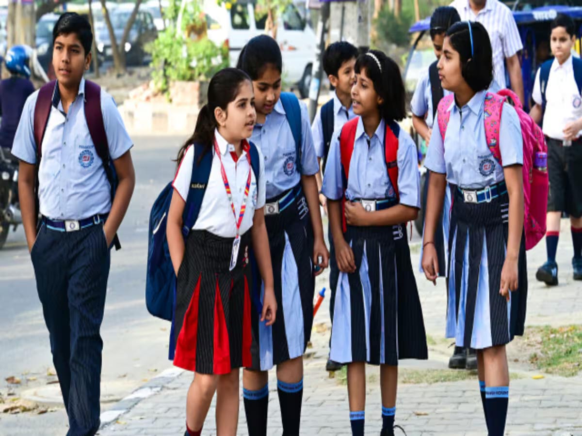 दिल्ली के निजी स्कूलों में EWS सीटों पर आज से आवेदन