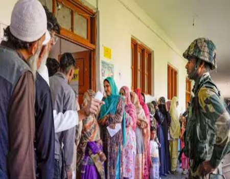 Jammu Kashmir Assembly Election 2024 : जम्मू-कश्मीर में पहले चरण के 24 सीटों के लिए मतदान शुरू