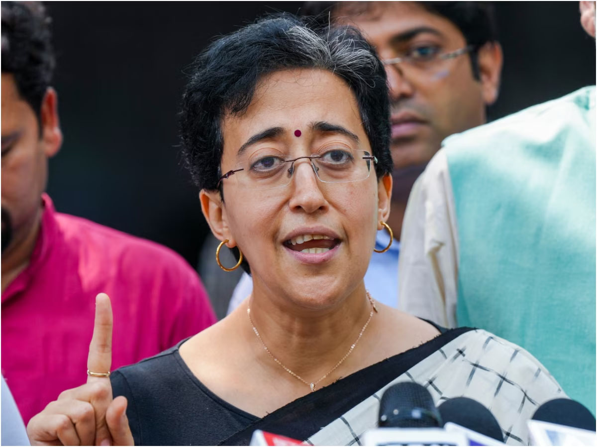 Delhi : आतिशी पुरानी कैबिनेट के साथ ही सरकार चलाएंगी, 2 नए चेहरे मंत्रीमंडल में आ सकते हैं नजर