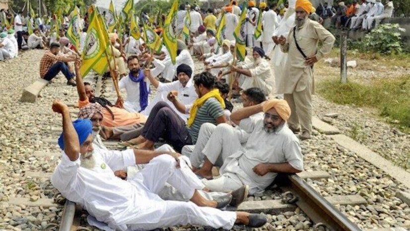 किसानों के उग्र रूप ने बढ़ाई सरकार की चिंता, आज होगी बैठक