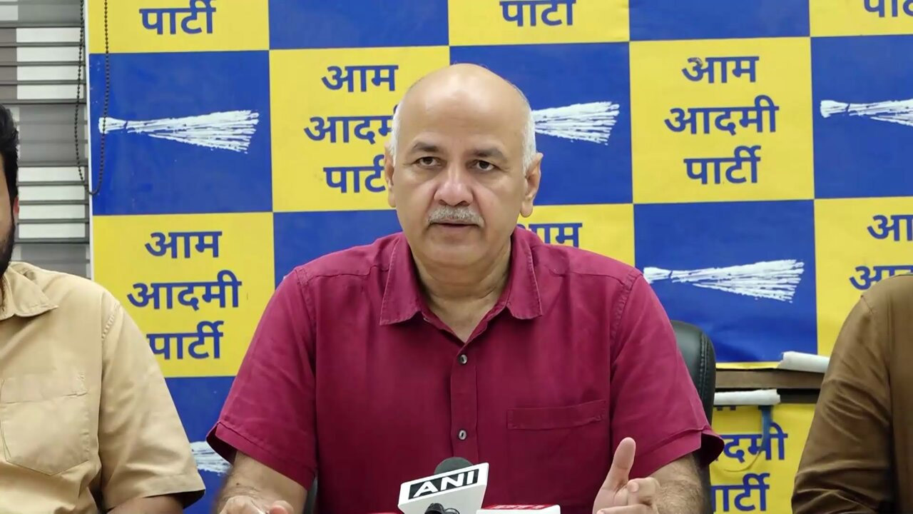 एलजी और प्रधानमंत्री मोदी पर मनीष सिसोदिया का हमला ,कहा – BJP लोकतंत्र की हत्या करने का प्रयास कर रही