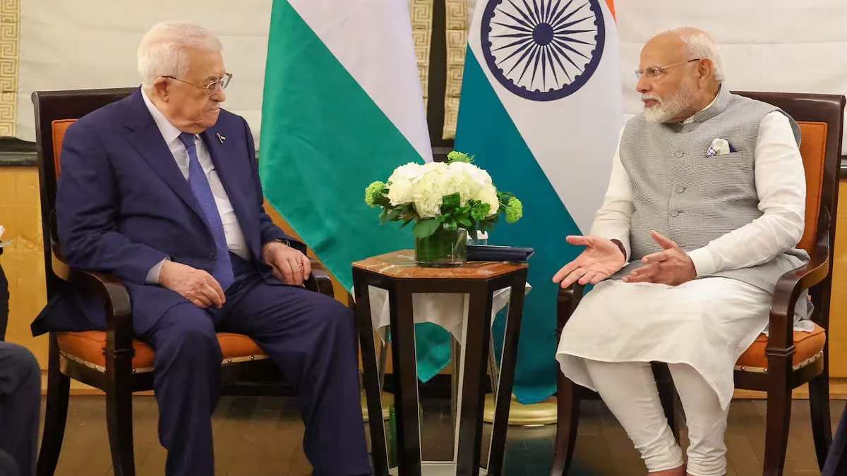 इजराइल के दुश्मन देश फिलिस्तीनी के राष्ट्रपति महमूद अब्बास से मिले PM मोदी, समर्थन का दिया भरोसा