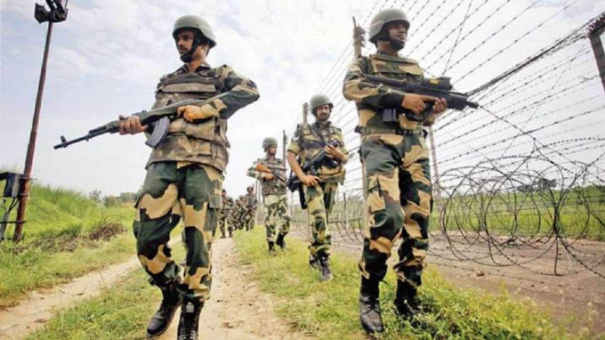 भारत में घुसपैठ कर रहीं बांग्लादेशी हिंदू मां-बेटी पर BSF ने की फायरिंग, नाबालिग लड़की की मौत- Bangladeshi Hindu Girl Death