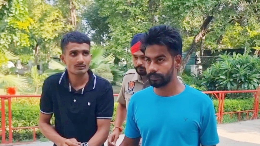 स्कूल संचालक से मांगी 70 लाख की रंगदारी, दो सैन्यकर्मी गिरफ्तार
