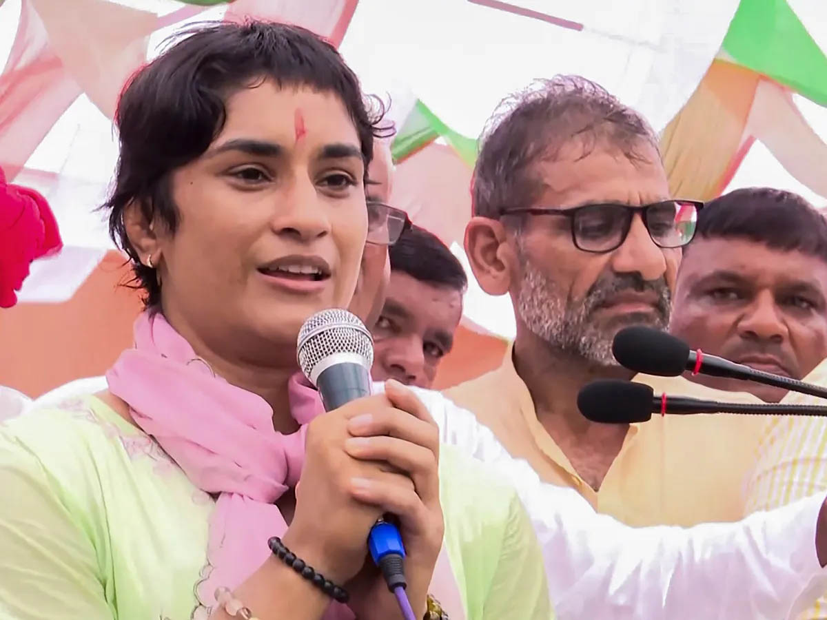 विनेश फोगाट ने अपने पहले भाषण में राहुल गांधी की तारीफ में क्या बोलीं…