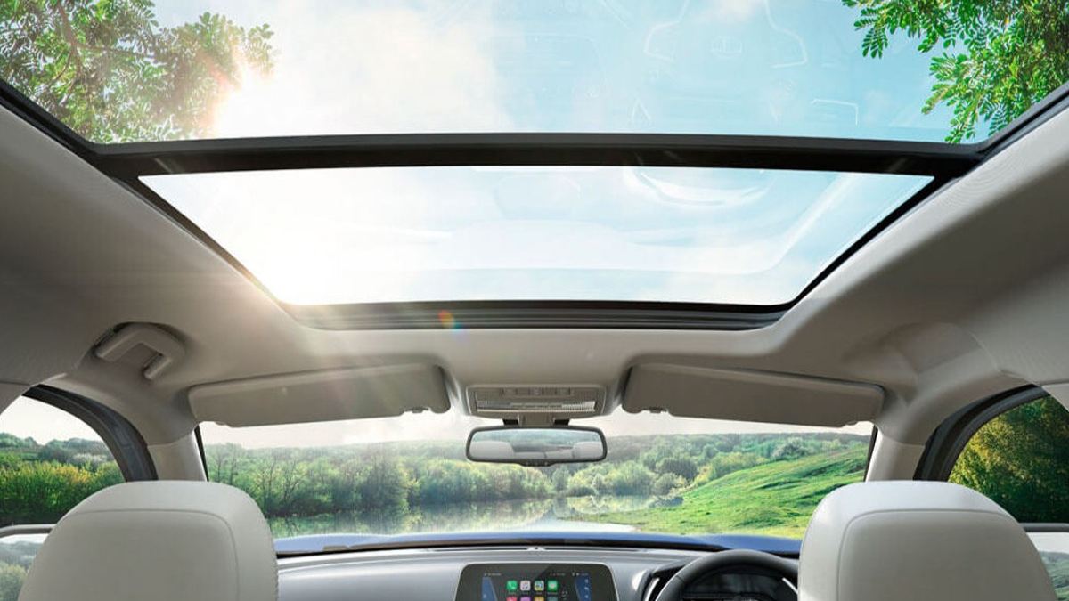Advantage And Disadvantage Of Sunroof In Car: सनरूफ वाली कार खरीदने से पहले जानें इसके फायदे और नुकसान
