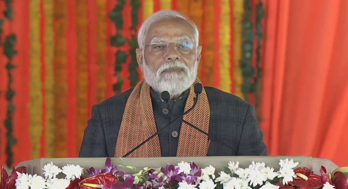जम्मू कश्मीर में PM नरेंद्र मोदी ने विपक्ष पर साधा निशाना कहा – जम्मू कश्मीर तीन खानदानों के चक्कर में पिसता रहा…