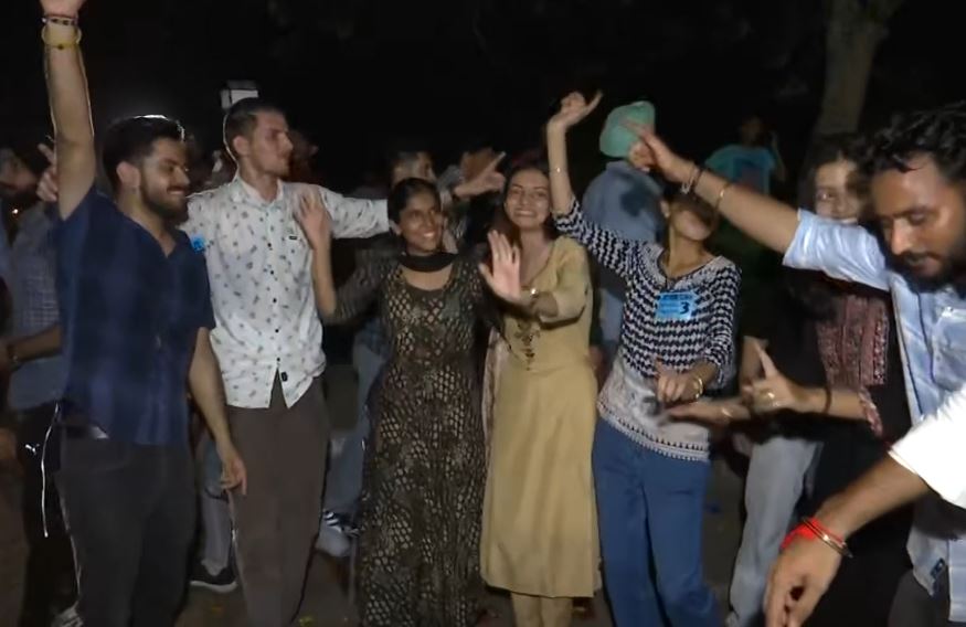 पंजाब यूनिवर्सिटी छात्र संघ चुनाव : चुनाव जीतने के लिए चल रही क्लब पार्टी