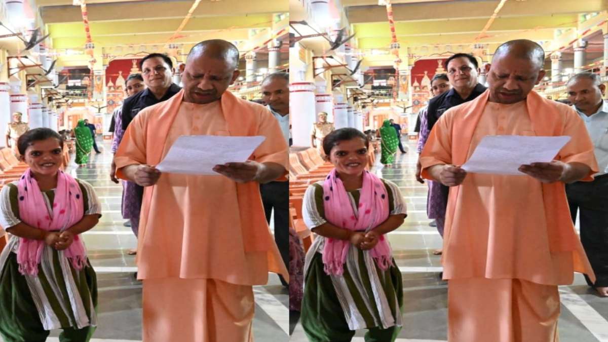 मुख्यमंत्री जी! आपके साथ खूब वायरल होगी फोटो, महिला ने आखिर CM योगी से क्यों कही ये बात…