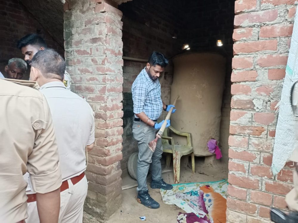 पत्नी और 2 बच्चों का सिर धड़ से किया अलग: पत्नी ने चाय बनाने से मना की तो कमरे में बंद कर तीनों को काट डाला, ससुराल फोन कर कहा-लाश ले जाओ- Bhojpur Triple Murder