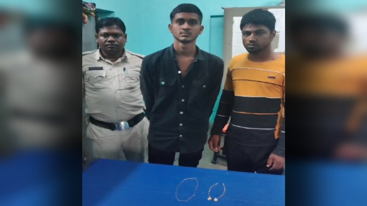 राजधानी में चेन स्नैचिंग का भांडाफोड़: पुलिस ने दो अंतरराज्यीय बदमाशों को किया गिरफ्तार, महिला के गले से चेन लूटकर हो गए थे फरार