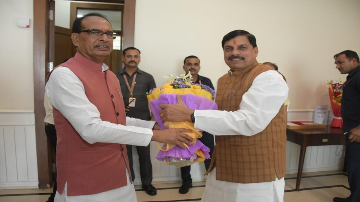 केंद्रीय मंत्री शिवराज ने CM मोहन से की मुलाकात, प्रदेश के बेहतरी और विकास को लेकर दोनों नेताओं के बीच हुई चर्चा
