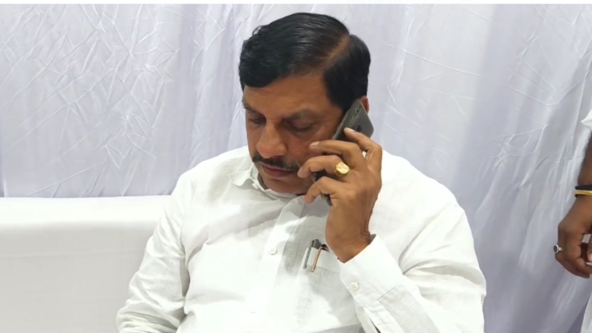 दुख की घड़ी में भी प्रदेश की चिंता: ग्वालियर, झाबुआ और धार की घटनाओं का CM डॉ मोहन यादव ने लिया संज्ञान, कलेक्टरों को फोन पर दिए निर्देश    