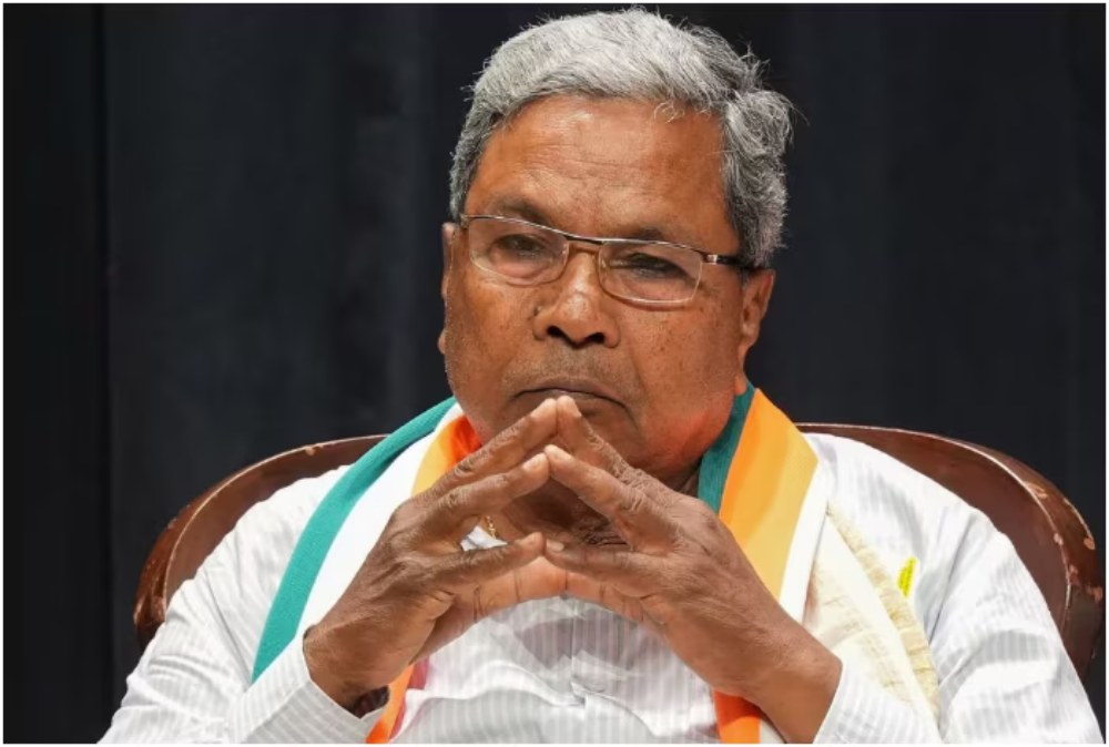CM सिद्धारमैया पर जमीन घोटाले का चलेगा केस, जानें ‘साले साहब’ के गिफ्ट ने कैसे ‘जीजा जी’ को फंसा दिया- CM Siddaramaiah