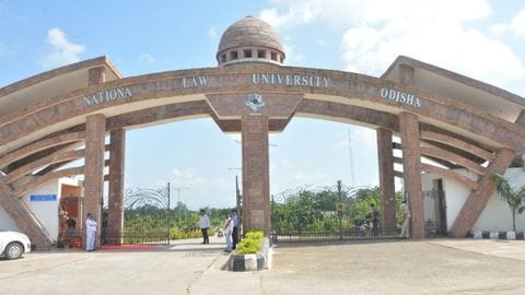 कटक : नेशनल लॉ यूनिवर्सिटी की फैकल्टी अपने घर पर पाई गई मृत