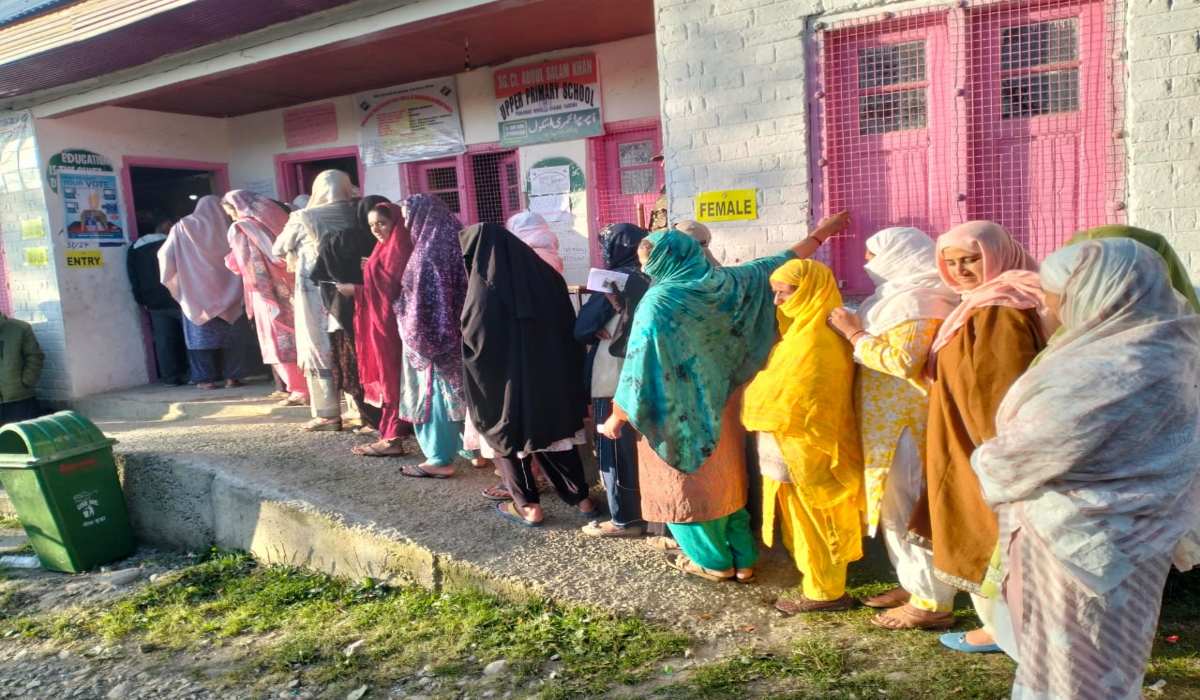Jammu Kashmir Assembly Elections LIVE: जम्मू-कश्मीर विधानसभा की फर्स्ट फेज में महबूबा की बेटी इल्तिजा समेत 219 कैंडिडेट्स मैदान में, 36 पर क्रिमिनल केस, 110 कैंडिडेट्स करोड़पति