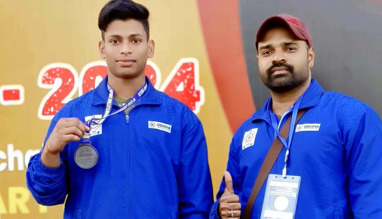 ओडिशा : Lifter Swayamjeet Sahu ने अंतरराष्ट्रीय पदार्पण पर जीता स्वर्ण पदक