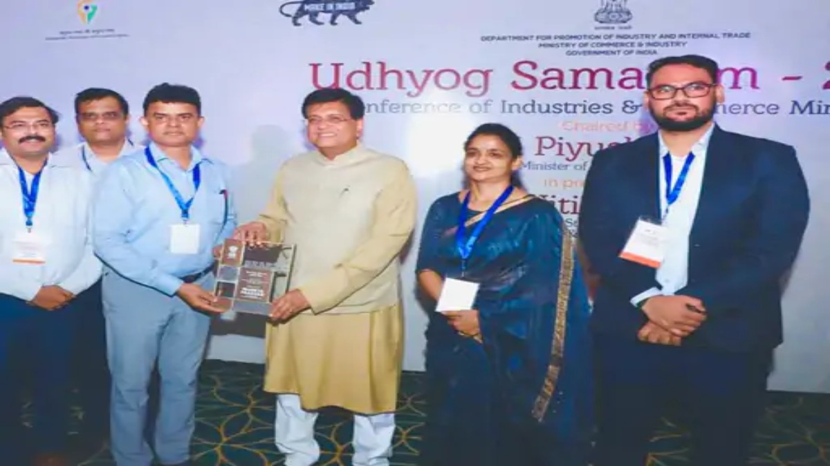 MP को मिला टॉप एचीवर कैटगरी इन सिटीजन सर्विसेस का अवार्ड, केंद्र ने किया सम्मानित